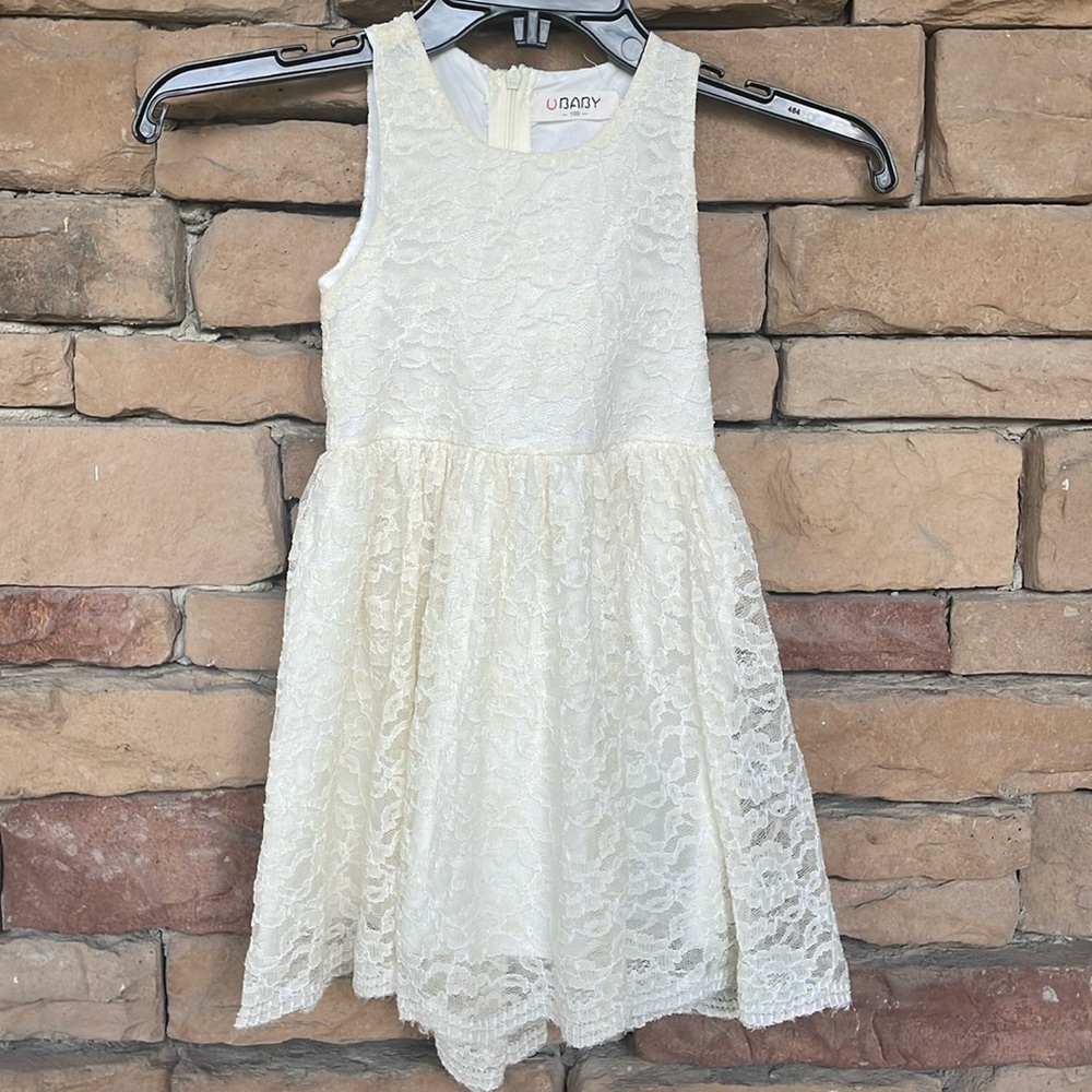 U Baby Beautiful little lace dress. Size 3T